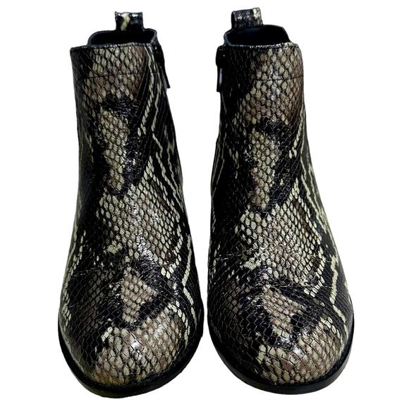 Vionic Clara Boa reptile crocodile leather print booties ankle boots size 7 - Picture 3 of 8